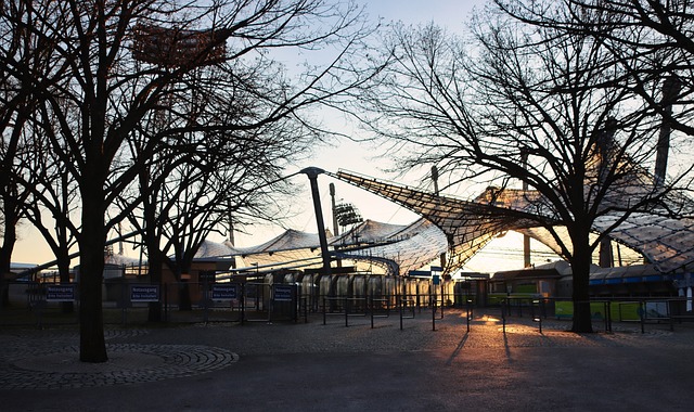 1年交付10架，1300架订单要生产130年？外媒表示C919不是波音对手.